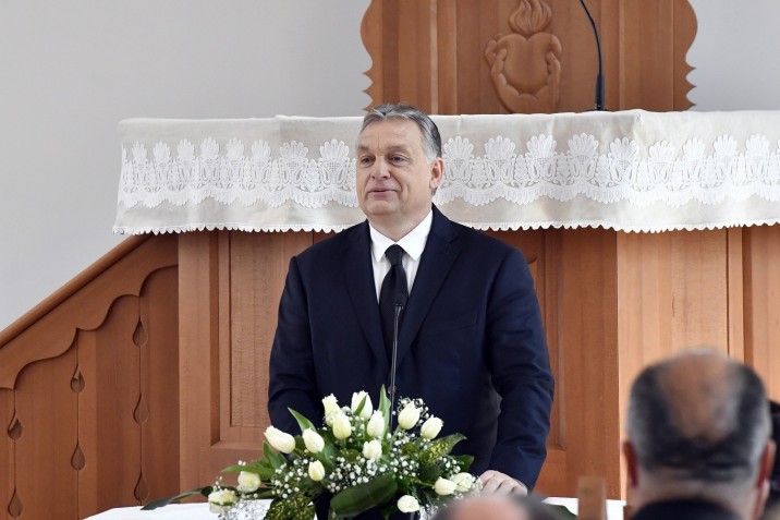 Orbán Viktor miniszterelnök a felújított pesterzsébeti Klapka téri református templom felavatása alkalmából tartott istentiszteleten 2019. április 7-én. MTI/Máthé Zoltán